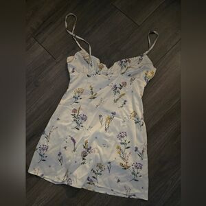 Showpo mini dress size small white with beautiful flowers